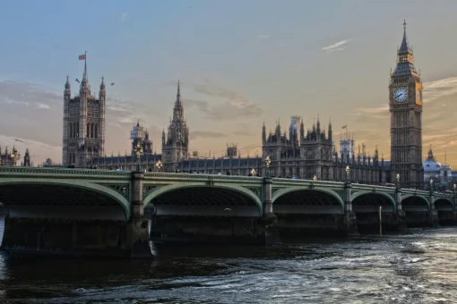 An image of the London Bridge.